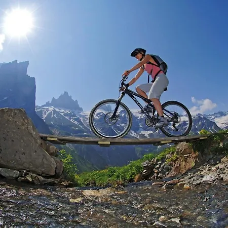 Next To Titlis Station Апартаменты