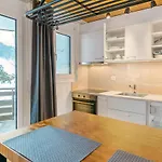 Next To Titlis Station Apartment